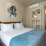 Light Blue - Downtown Apartament
